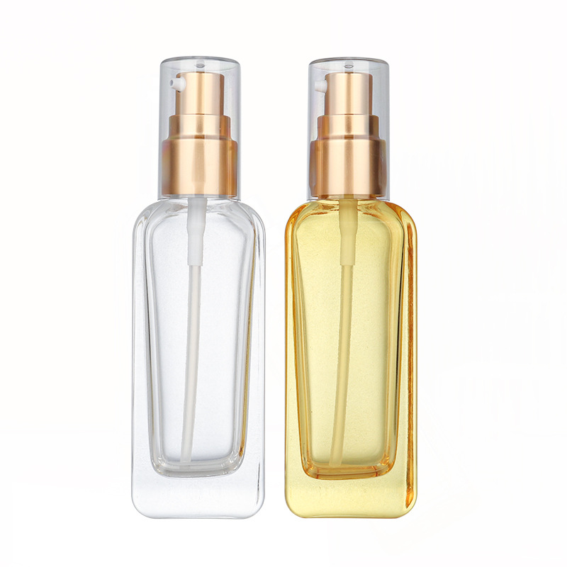 Cosmetic spray bottle